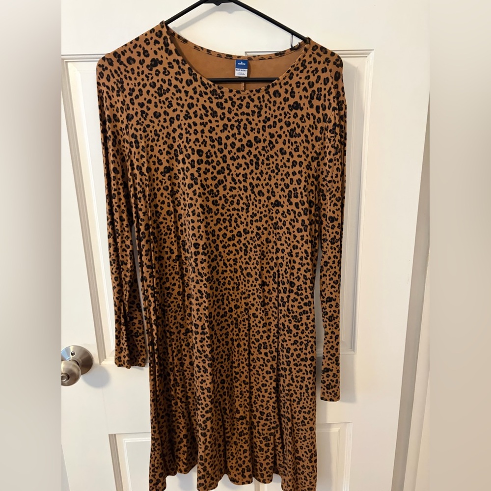 Old Navy Brown and Black Long Sleeve Dress